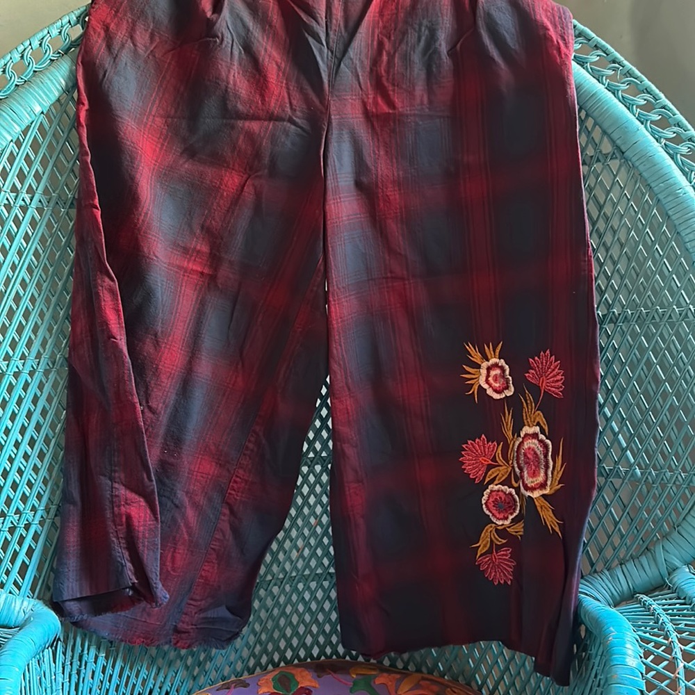 Plaid embroidered wide leg pant